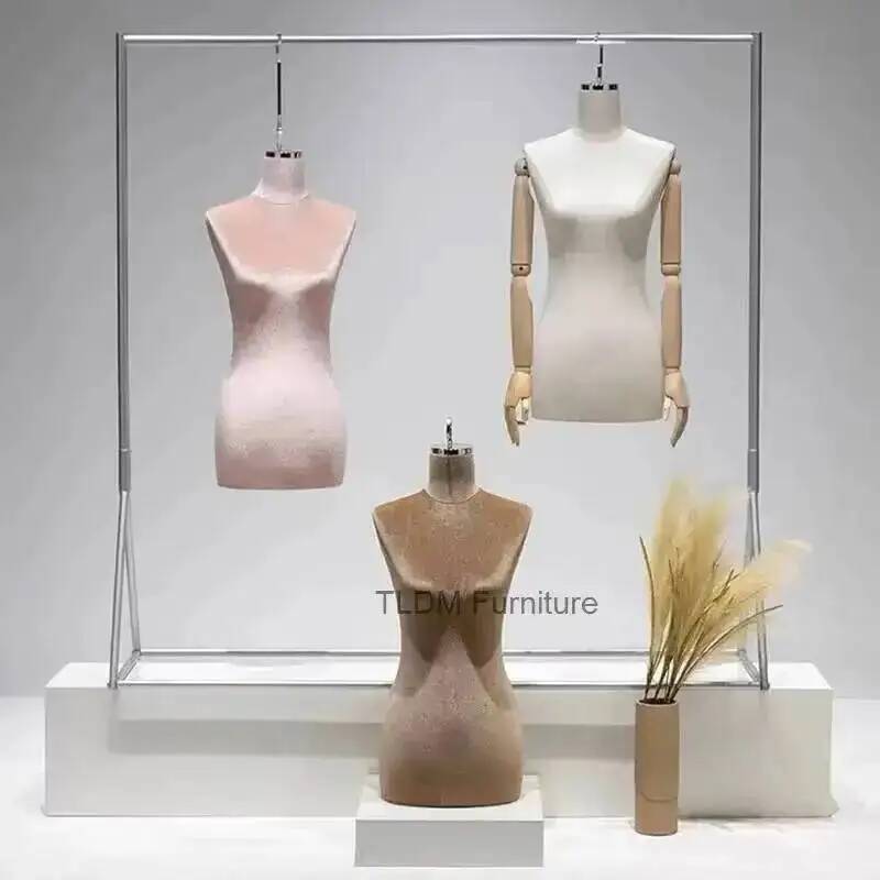 Espositore per Abbigliamento F - The Wedding Supply Store recensione e prezzo